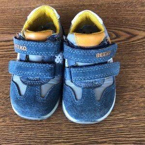 Beeko Boys 5.5 Sneakers